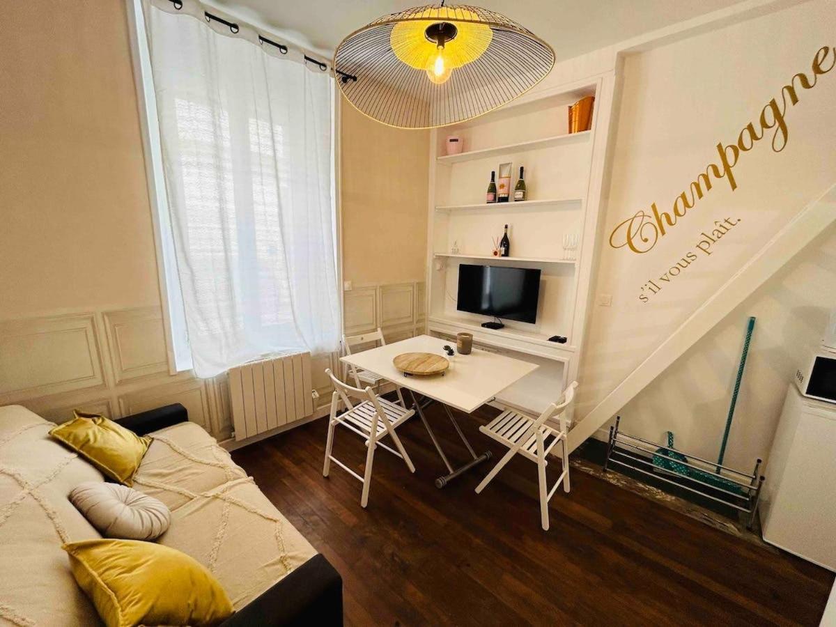 Le Champagne Coquebert Centre-Ville Реймс Екстер'єр фото